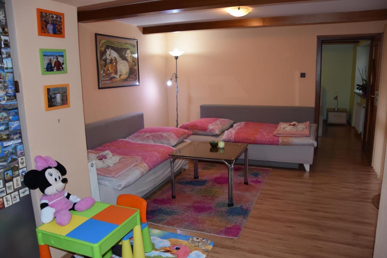 Dafinka Apartment Banska Bystrica Luaran gambar