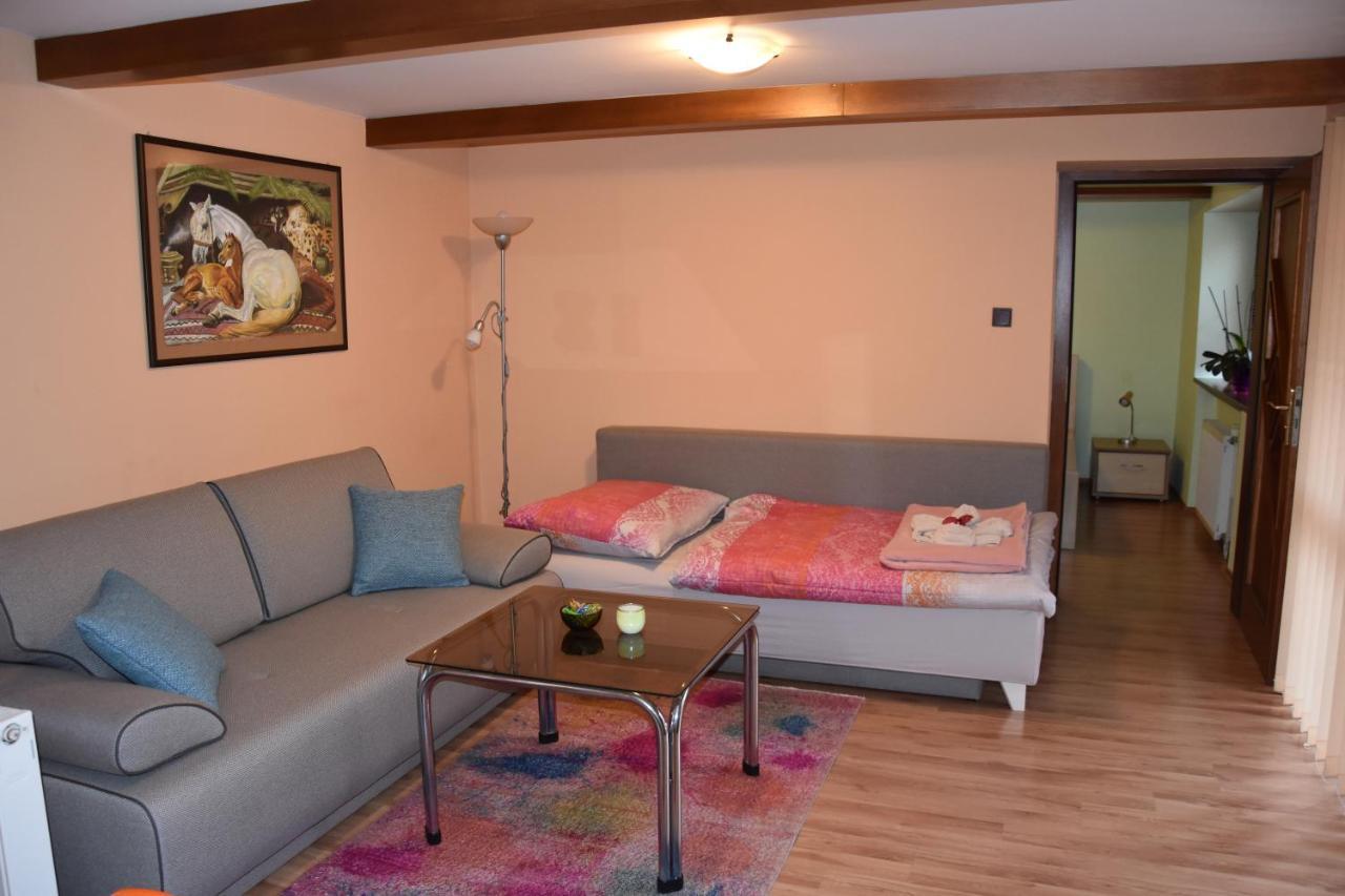 Dafinka Apartment Banska Bystrica Luaran gambar