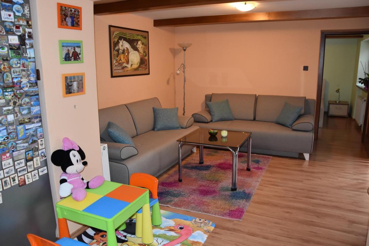 Dafinka Apartment Banska Bystrica Luaran gambar