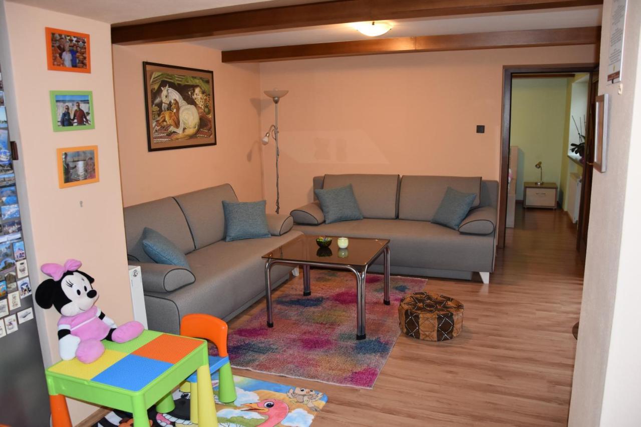 Dafinka Apartment Banska Bystrica Luaran gambar