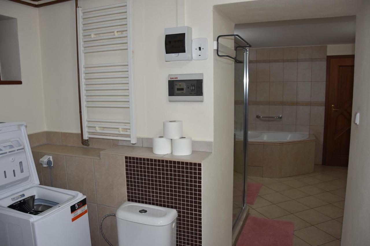 Dafinka Apartment Banska Bystrica Luaran gambar