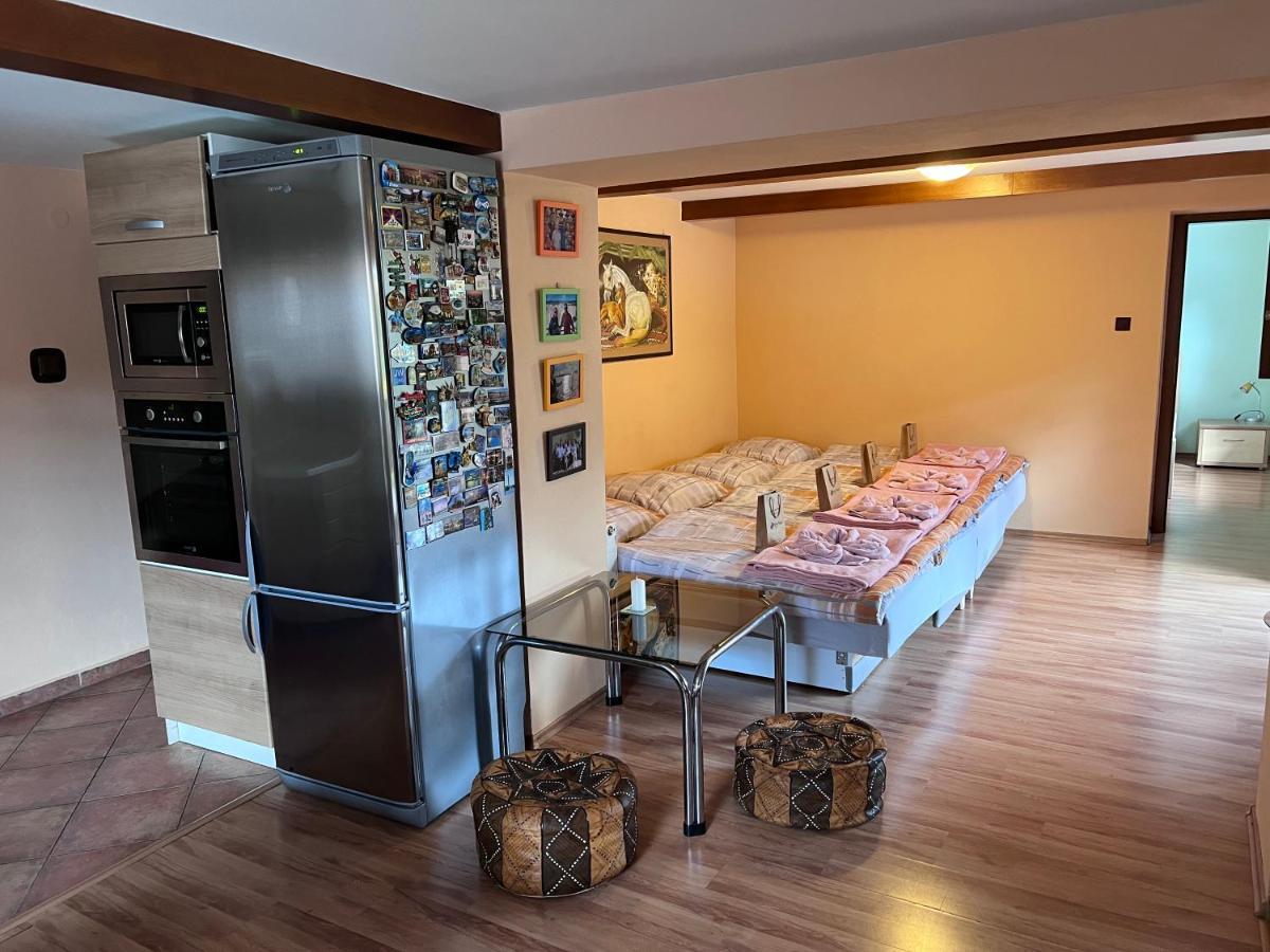 Dafinka Apartment Banska Bystrica Luaran gambar